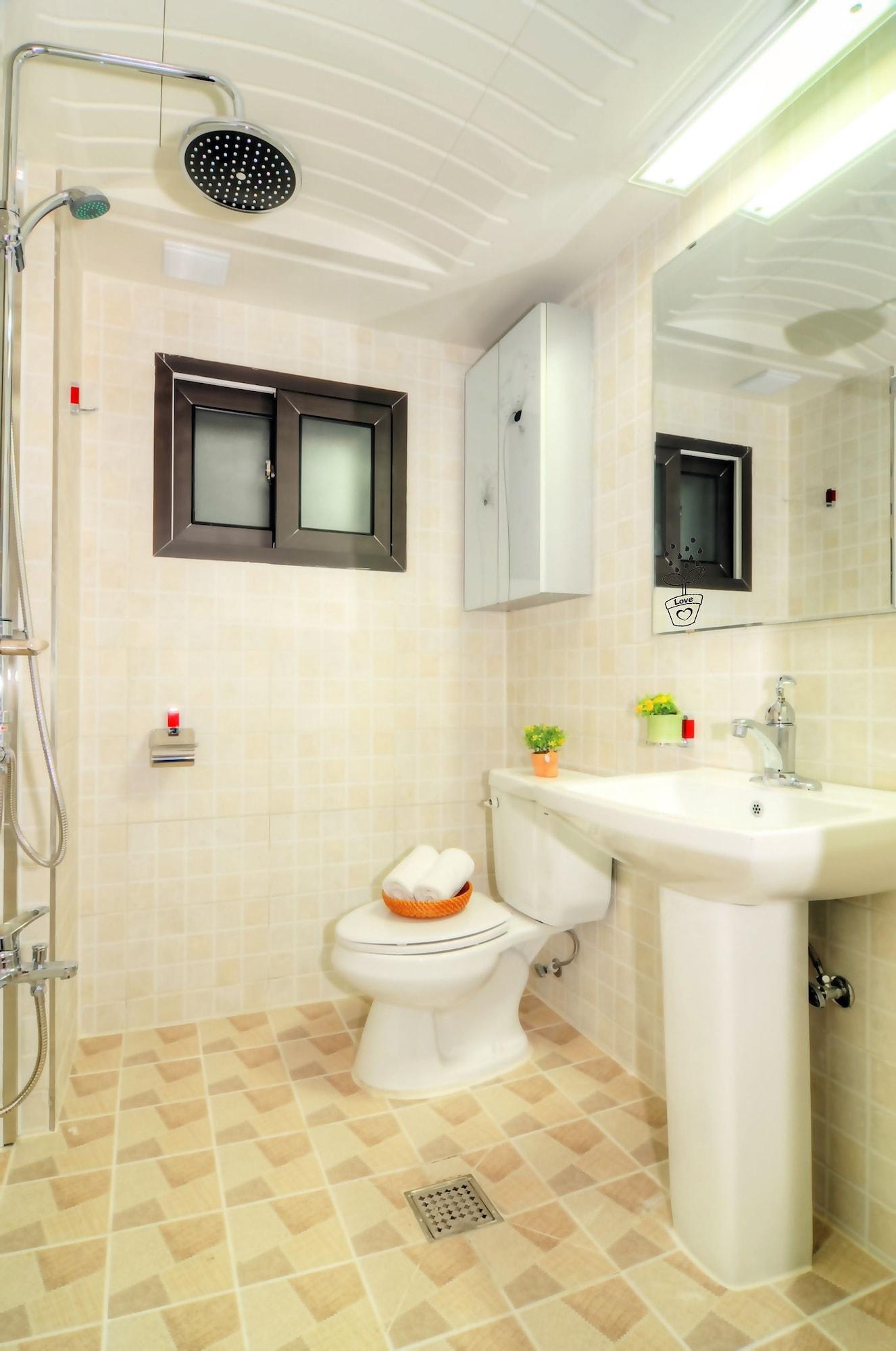 Hostel Kw Sinsa Seoul Bagian luar foto